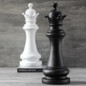 Chess Queen Sculpture - Black - Home Artisan