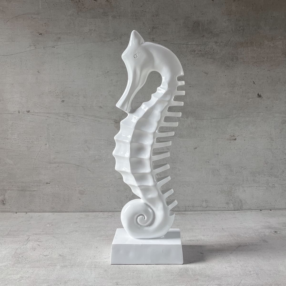 Elmo Seahorse Sculpture - Home Artisan