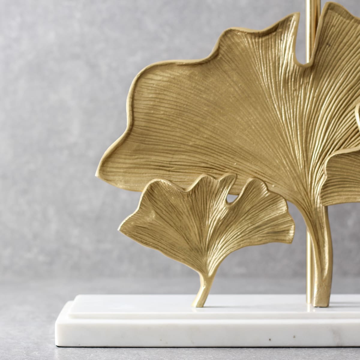 Wes Gingko Leaf Table Lamp