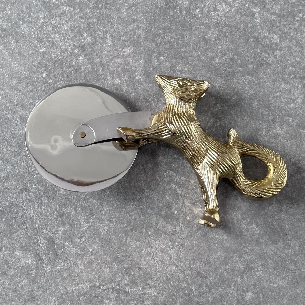 Oliver Brass Fox Pizza Cutter