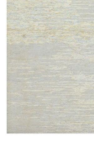 White barn Hand Tufted Wool Rug (5x8) By House of Rugs