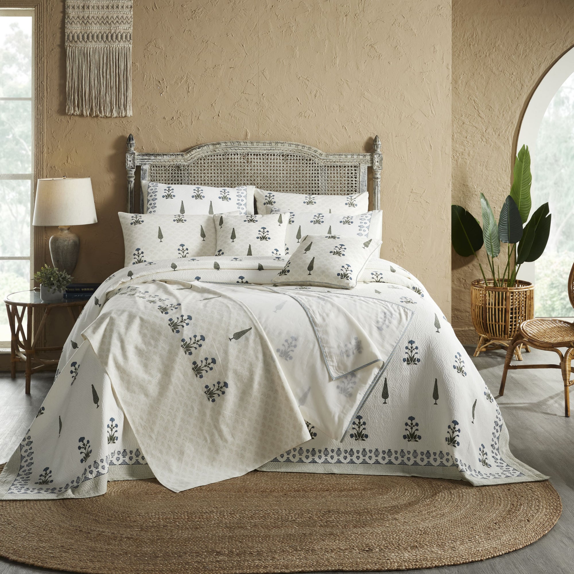Hiram Block Printed Bedding Set (6 Pcs) - Home Artisan