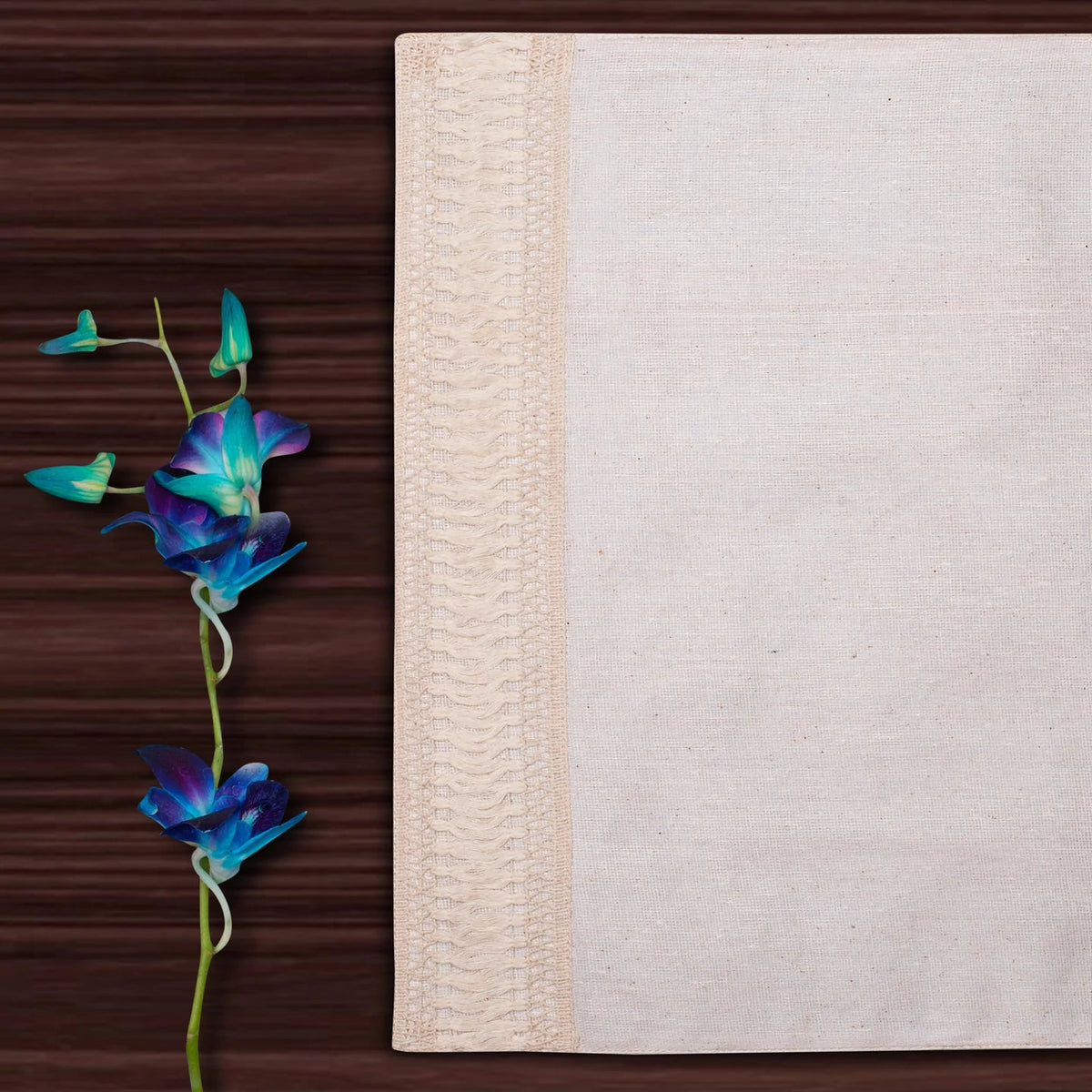 Lace Cream Placemats (Set of 4) by Veda Homes