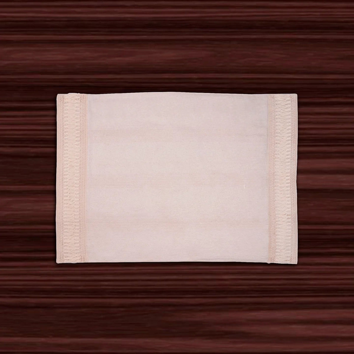 Lace Cream Placemats (Set of 4) by Veda Homes